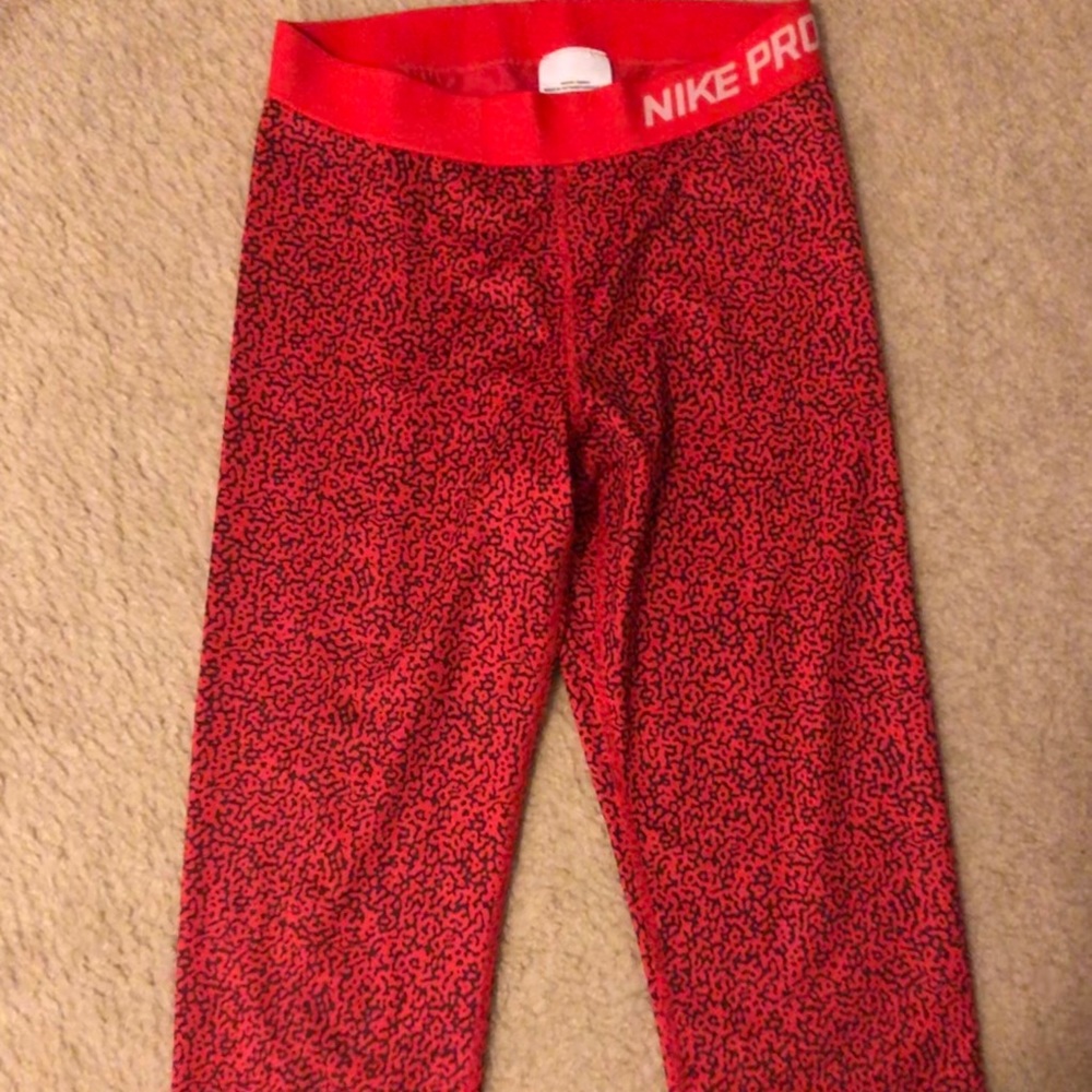Nike Pro Women’s Running Crops - Size M